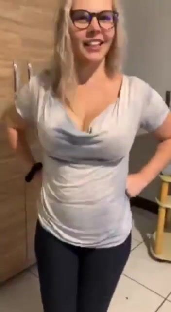 They are a mix of marshmallows and jello ????