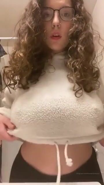 Laura ????Get it fast before it gets taken down ????????????