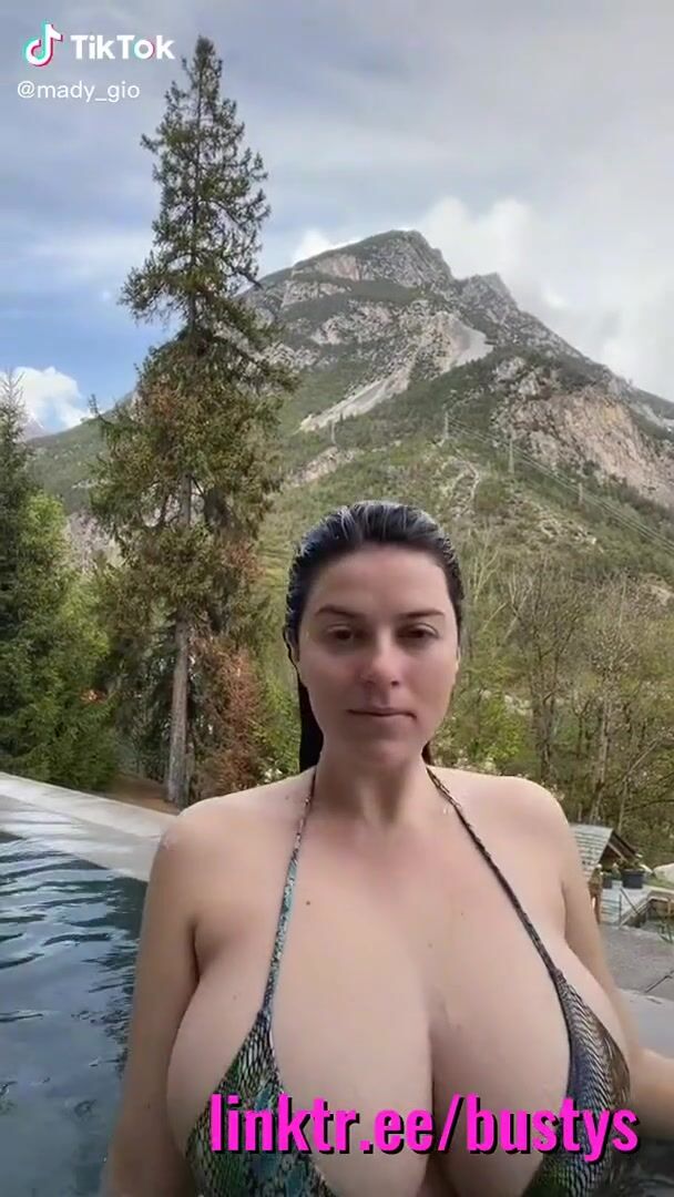 Mady Gio busty in spa