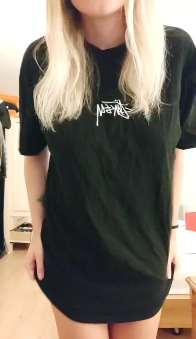 Hello from my big natural tittys ????????????