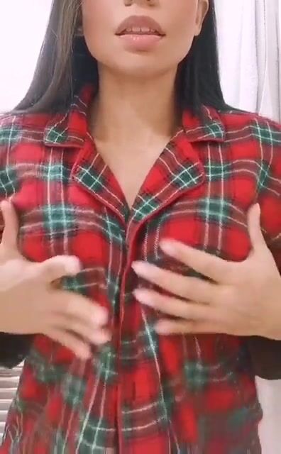 They are so squishy and fun to play with... Wanna give me a hand?