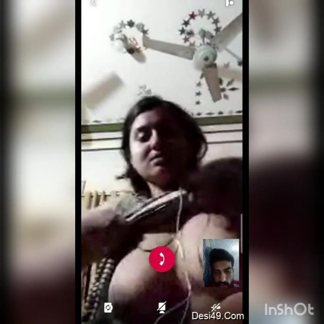A hot gf on video call ❤️❤️