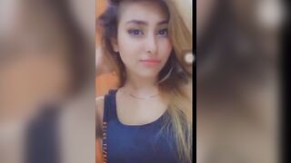 Busty Pakistani Women: Busty paki alayba fazal cleavage in tanktop #4