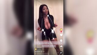 Busty TikTok: She - and those - are spectacular! @mishhhj #4