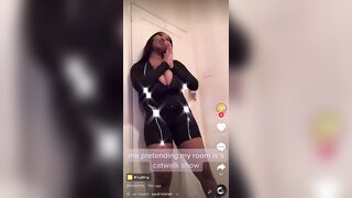 Busty TikTok: She - and those - are spectacular! @mishhhj #3
