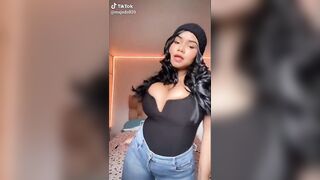 Busty TikTok: Hypnotic @majodoll20 #2
