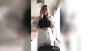 Busty TikTok: @emzshep is fit #4