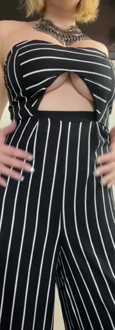 I think this outfit is cute but maybe I still look better without it