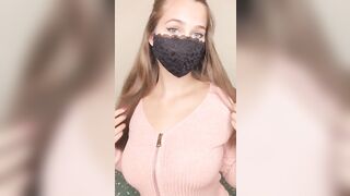 Do you think my eyeliner's sexy?