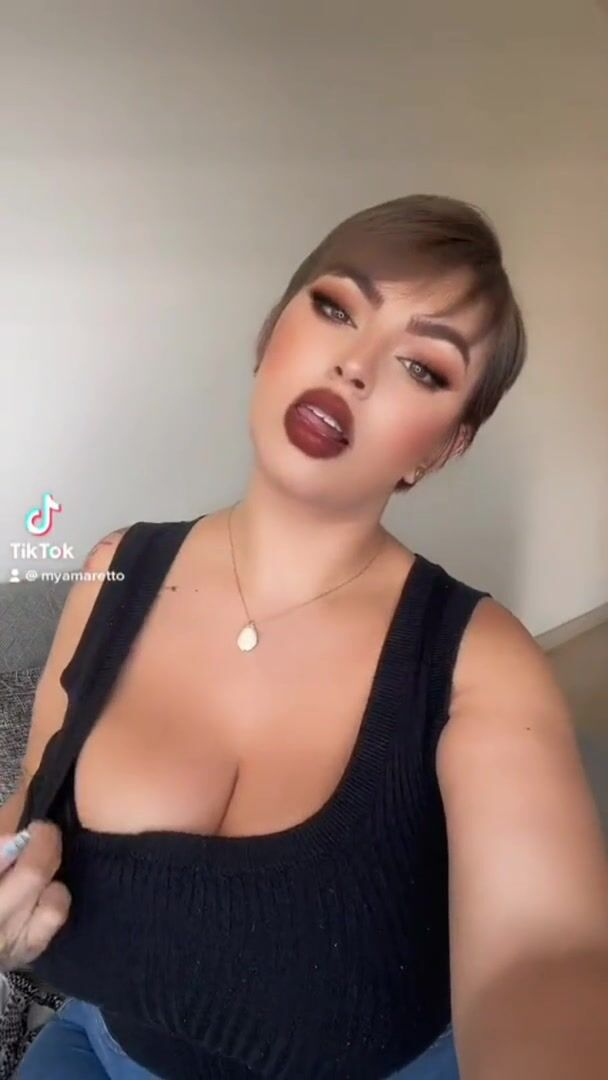 Amaretto Tease & Tittydrop