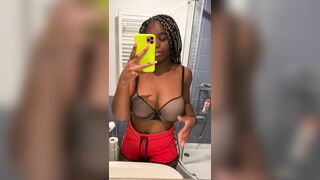 Huge Boobs: (F19) Would you simp for me♥️? #1