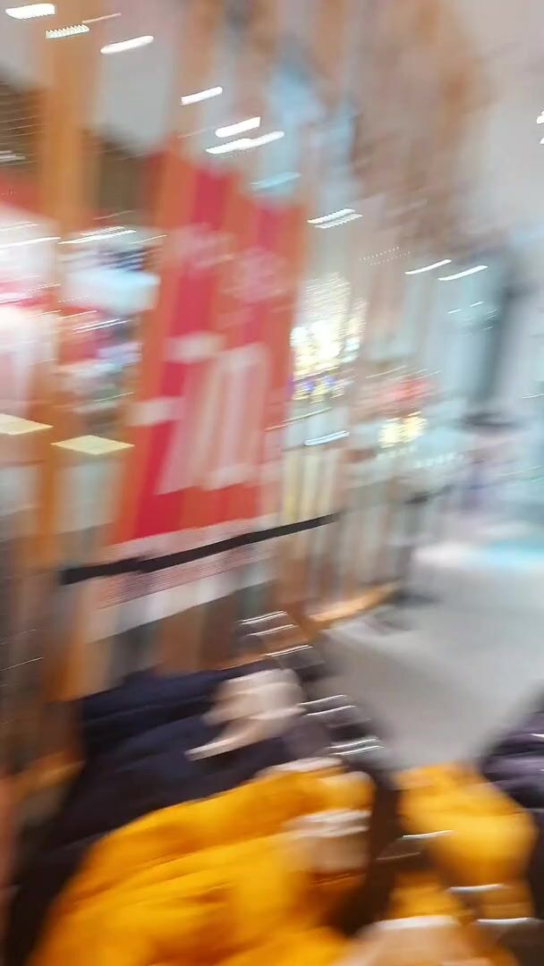 Spring is coming,so you have to do outfit shopping,shopping with a bit of risk