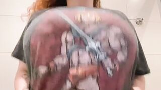 I hope this jiggly tittydrop brings your mood up on this monday!????