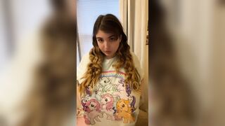 Huge Boobs: baggy shirts hide the most ♥️♥️♥️♥️ #2