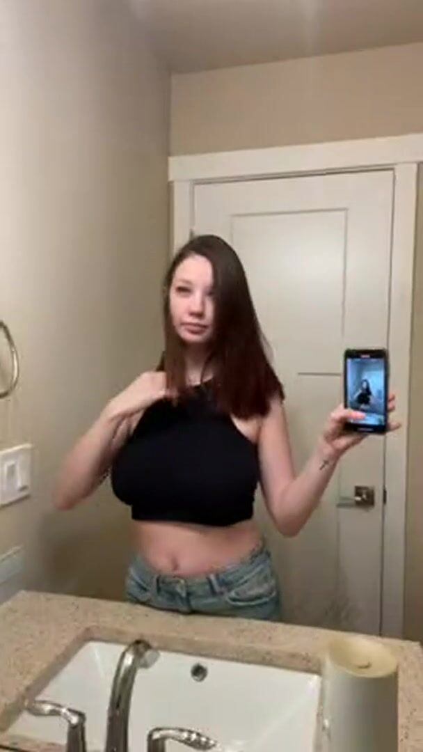 Amateur Teen Surprise Bounce
