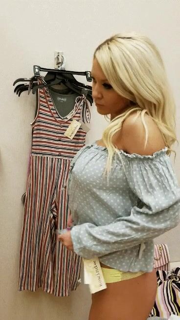 Does this top make my boobs look small lol