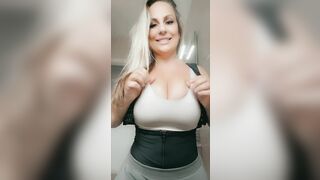 Huge Boobs: That jiggle when my tittys drop #1