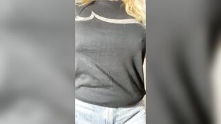 Huge Boobs: My natural titty drop ♥️♥️ #1