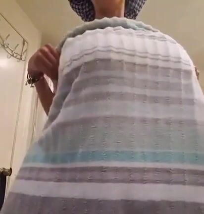 Towel Drop / Jaw Drop
