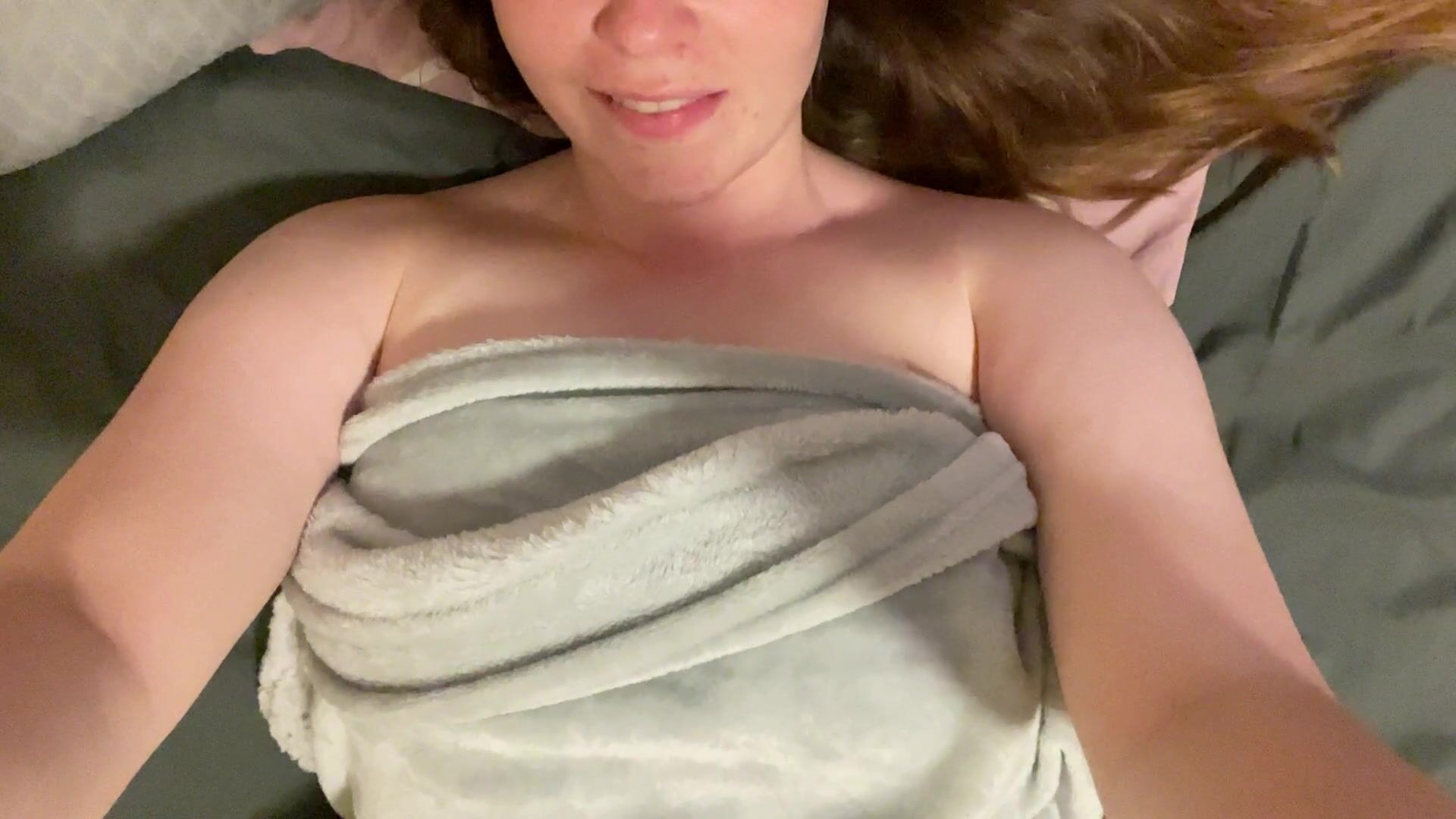 In case your girlfriend didn’t shed nudes today ❤️????