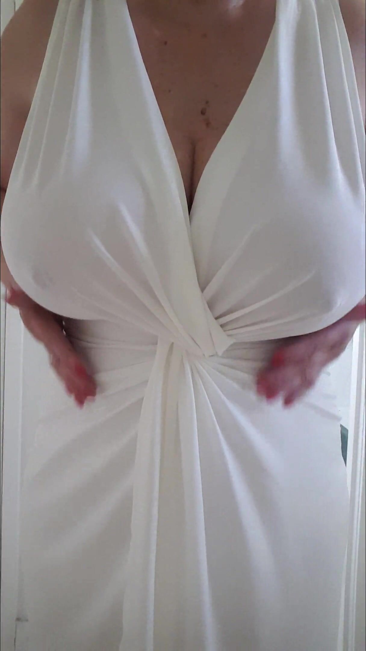 It's a no underwear shopping day ♥️ xx 57yo (f)