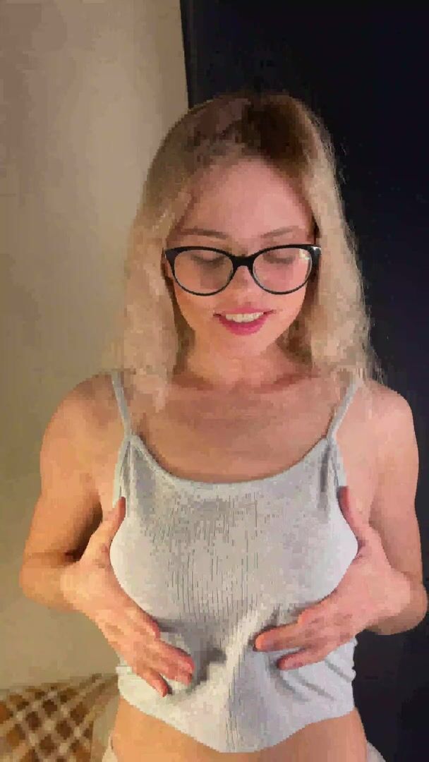Would you fuck me on our first date? [Video]