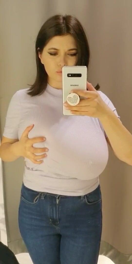 Biggy Milf hanger