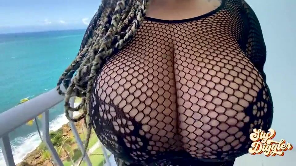 Tap that Sexy BBW ass