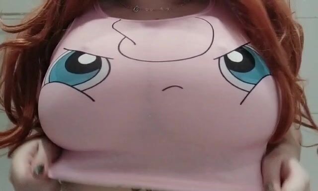 I hope that me jiggling my puffs will bring you some extra energy on this tuesday <3