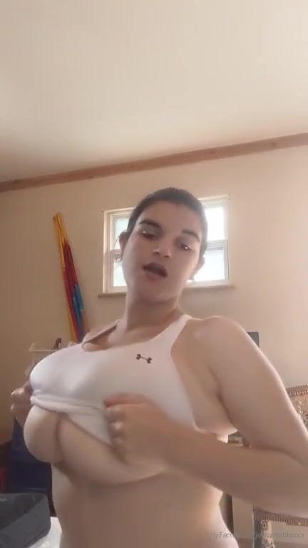 Jenni Sports Bra 2