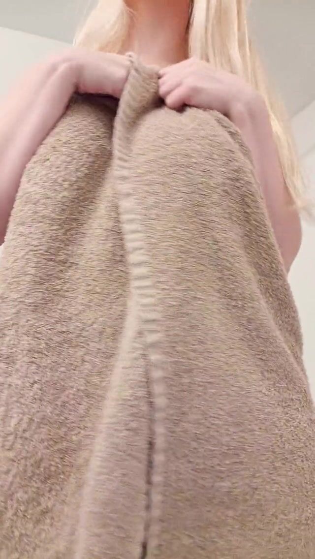 I hope my morning melons help you have a Tittytastic Tuesday! ♥️♥️ please ignore my hairy pussy
