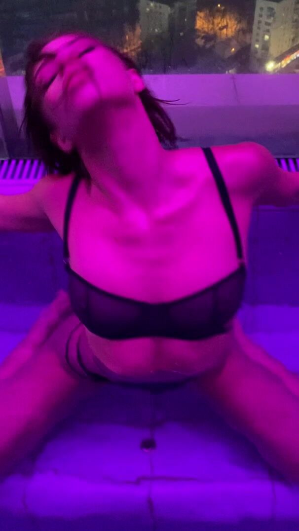 Relax in the pool with me?[ST]
