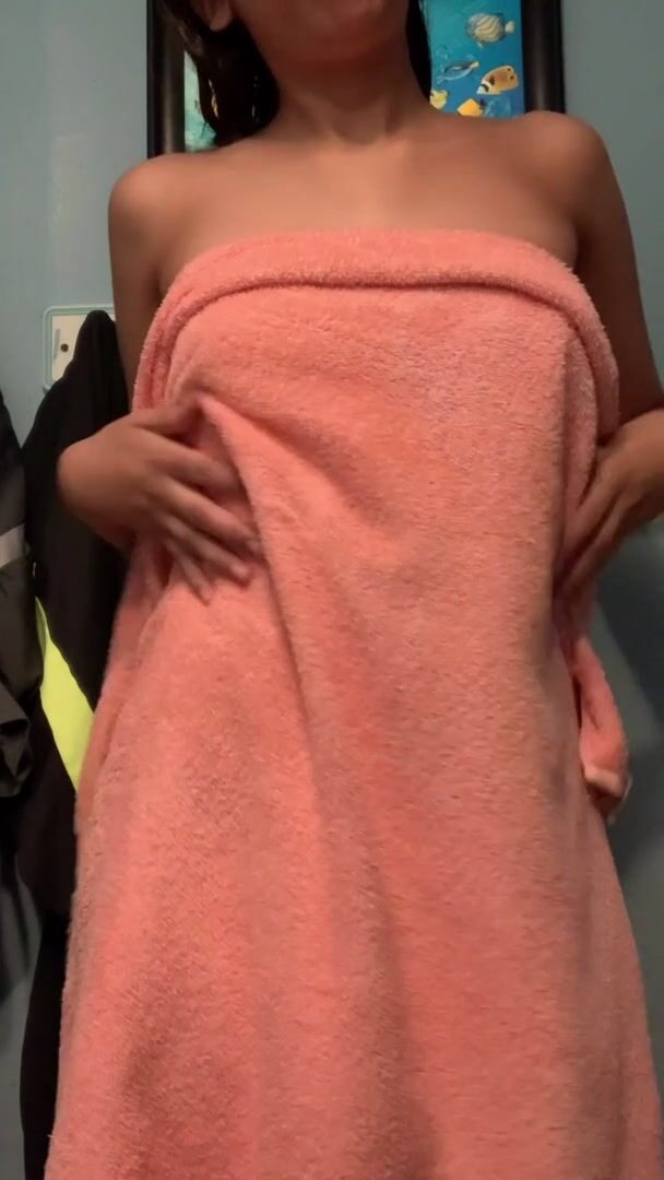 Want to see what's under my towel?