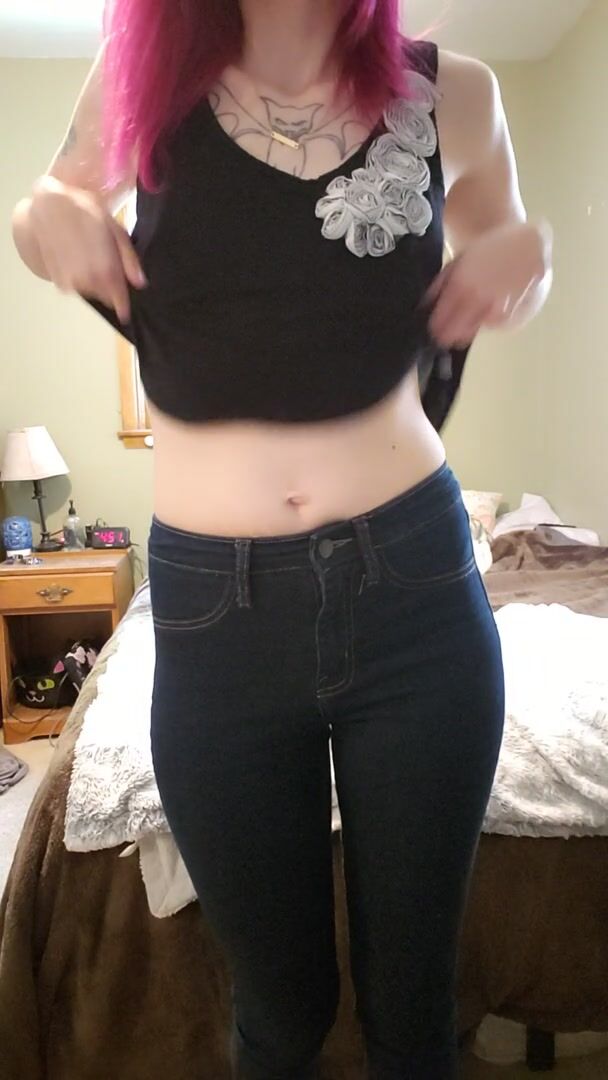 Put a little jiggle in your day ????[STBA]