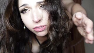 Plow Cams with Bouncy Tits: Brunette close-up #4