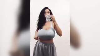 Sanna Meira ...