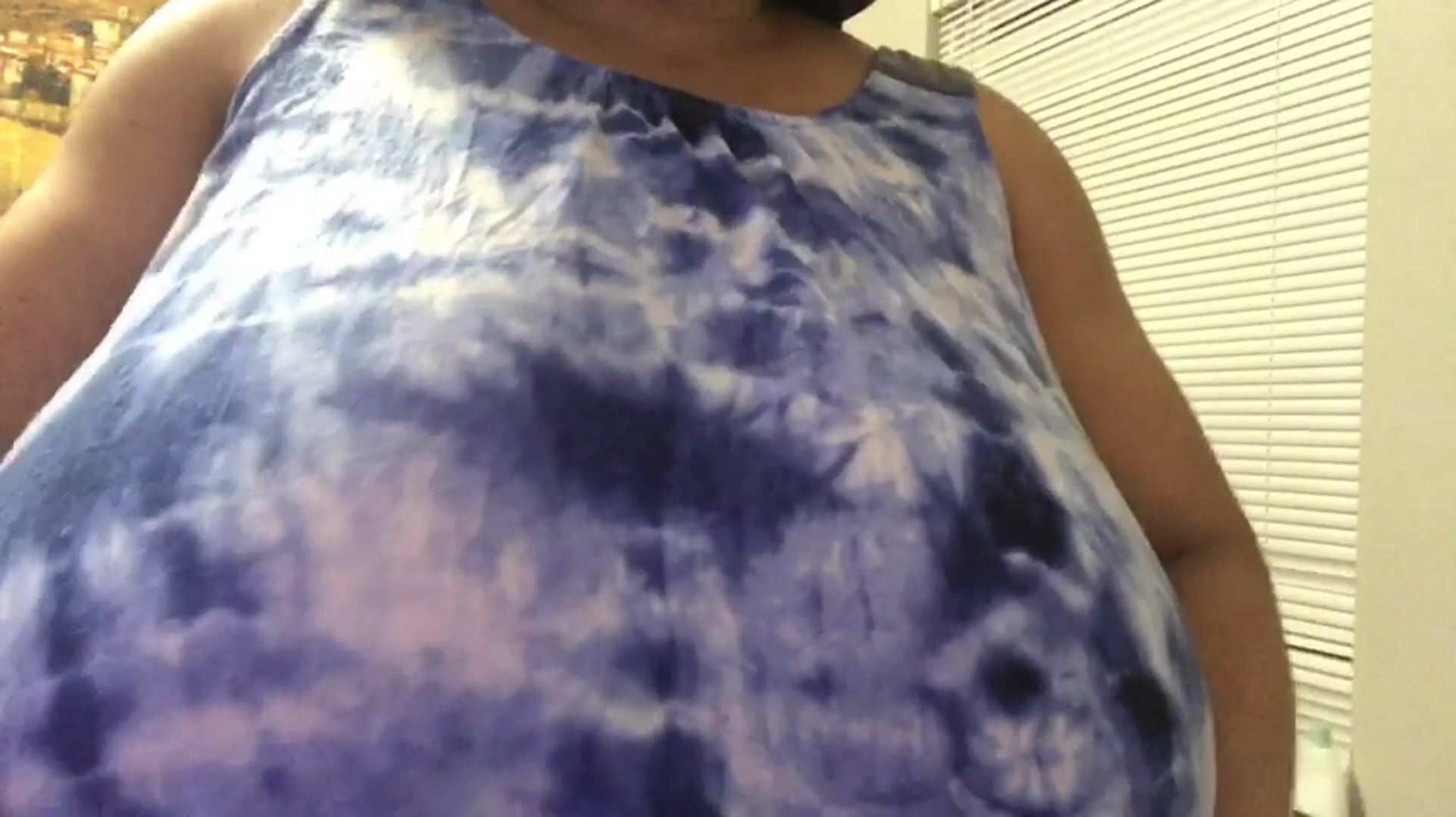 BigTatty makes her NCups Drop