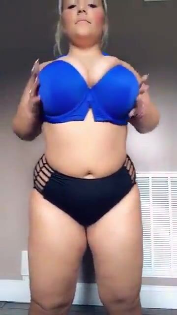 Good morning loves, how do I look?