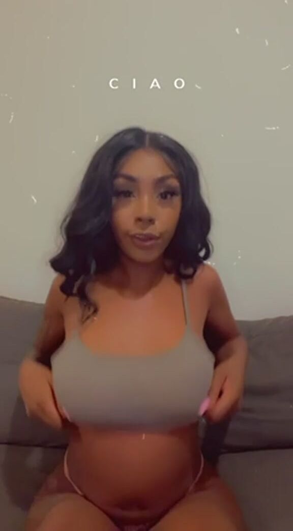 Do you like my tittiesss baby ?