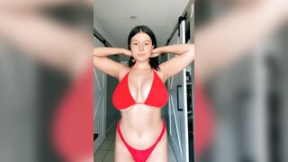 Big Tits in Bikinis: Nice color #2