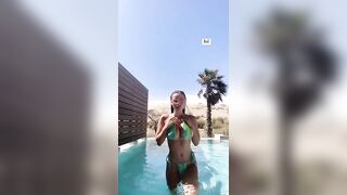 Big Tits in Bikinis: Sophie Mudd bouncing #4