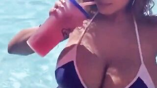 Big Tits in Bikinis: Elsa bouncing in a bikini #3