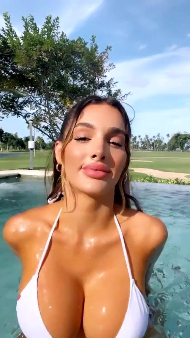 Lyna Perez